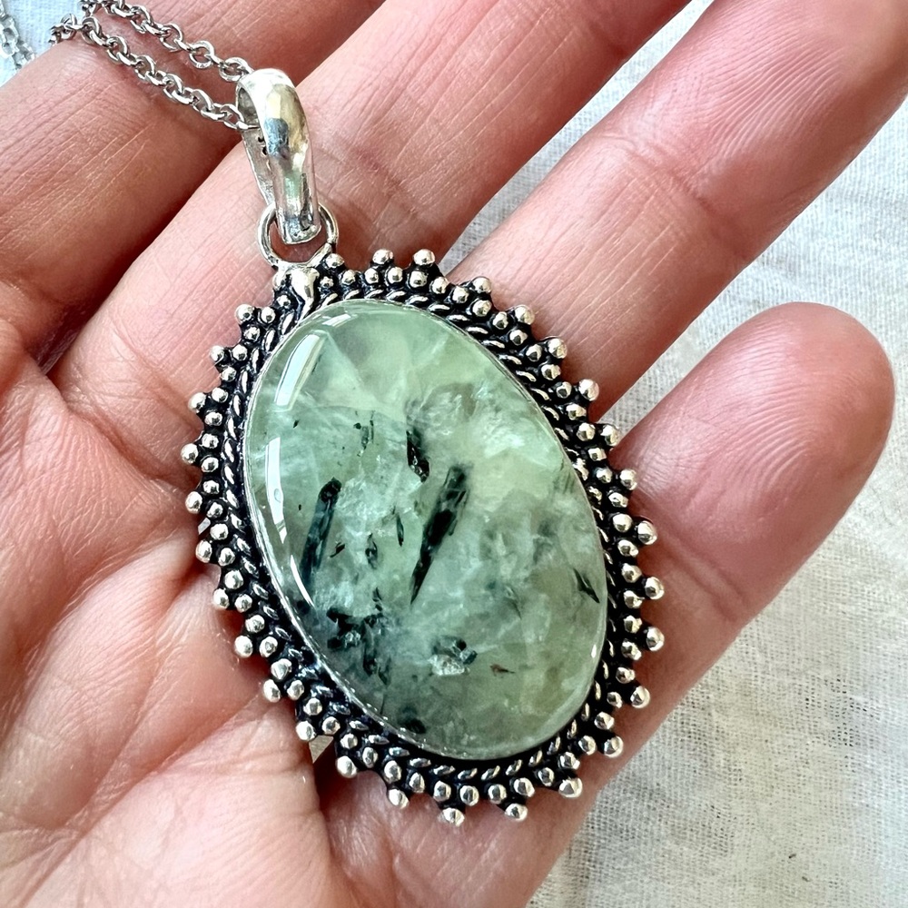 925 Moss Prehnite Stunning Cabachon Pendant Necklace